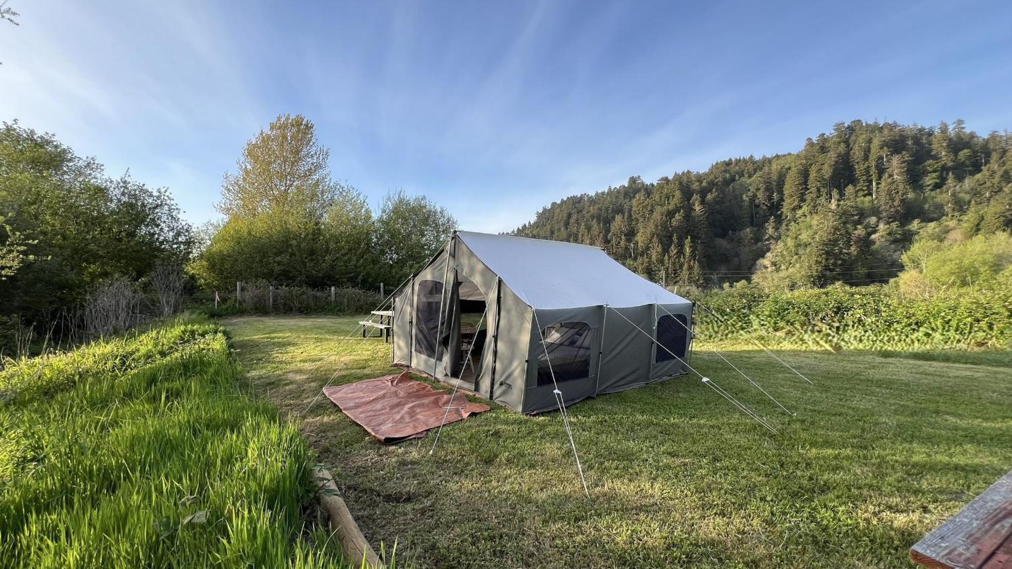Glamping Tent On The River Klamath Extérieur photo