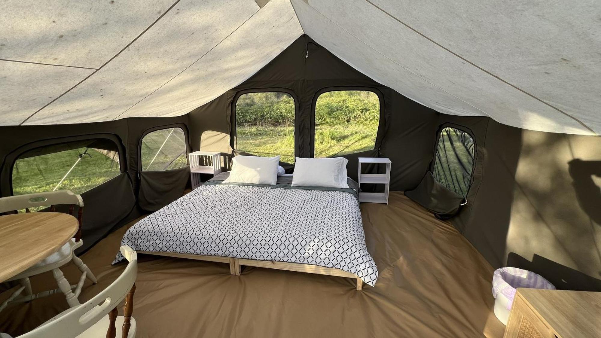 Glamping Tent On The River Klamath Extérieur photo